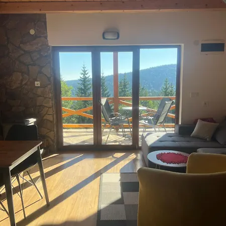 Brvnara Tarska Zora Alpesi faház Sekulic